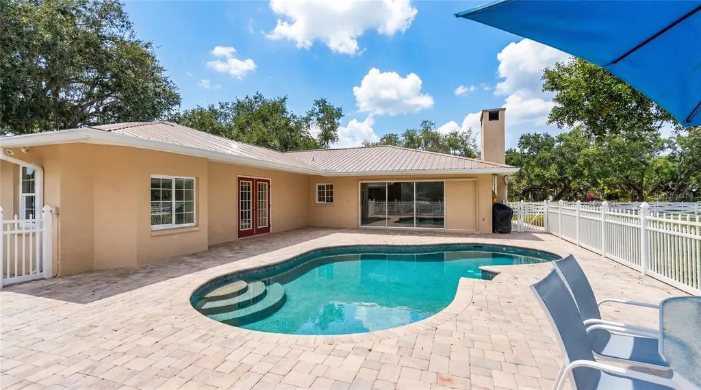 1160 Wagon Wheel Drive Sarasota FL 34240