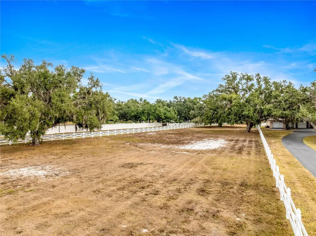 1160 Wagon Wheel Drive Sarasota FL 34240