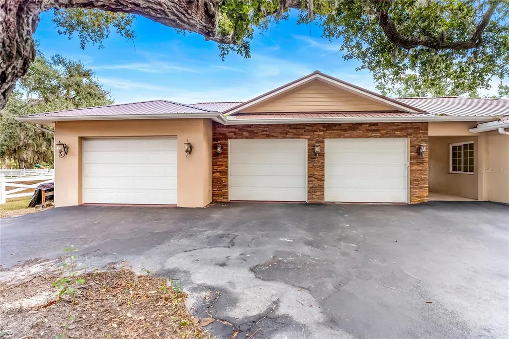 1160 Wagon Wheel Drive Sarasota FL 34240