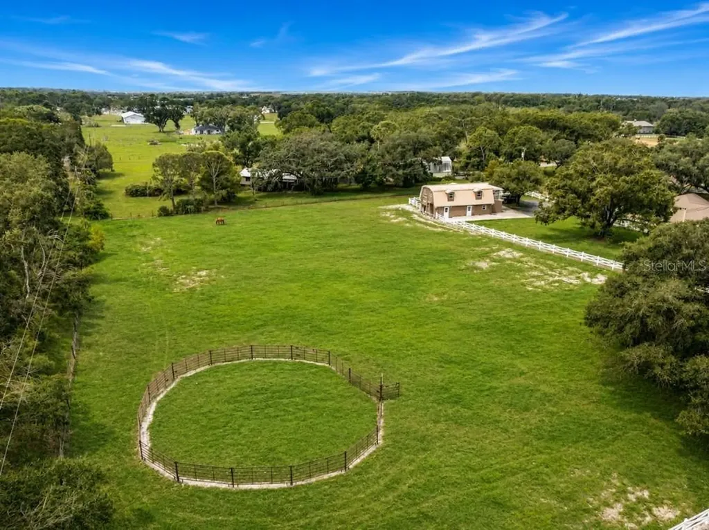 1160 Wagon Wheel Drive Sarasota FL 34240
