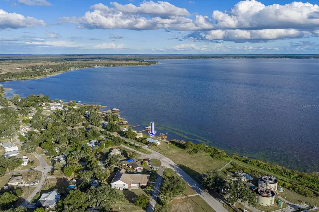 104 N Lake Reedy Boulevard Frostproof FL 33843