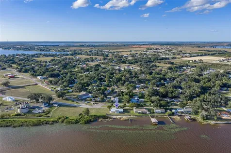 104 N Lake Reedy Boulevard Frostproof FL 33843