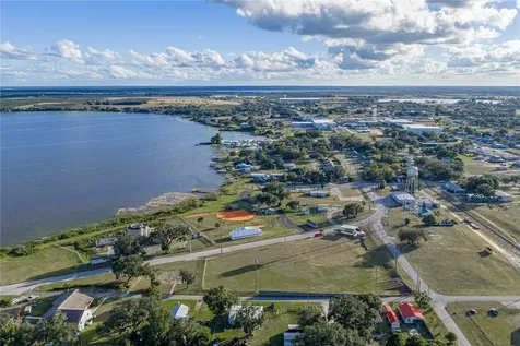 104 N Lake Reedy Boulevard Frostproof FL 33843