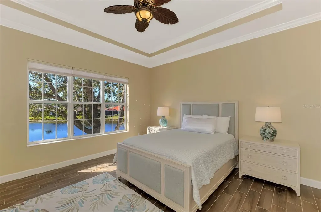 5242 Parisienne Place Sarasota FL 34238