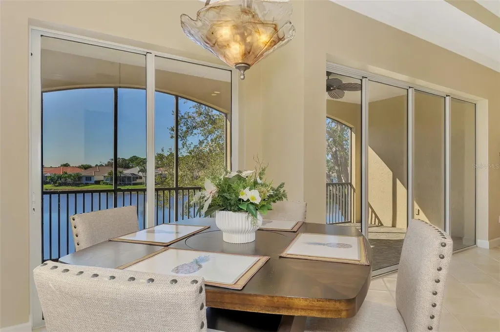 5242 Parisienne Place Sarasota FL 34238