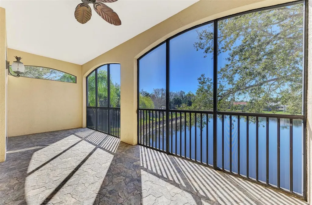 5242 Parisienne Place Sarasota FL 34238