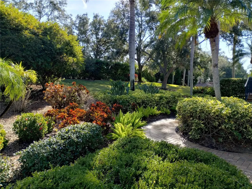 5242 Parisienne Place Sarasota FL 34238