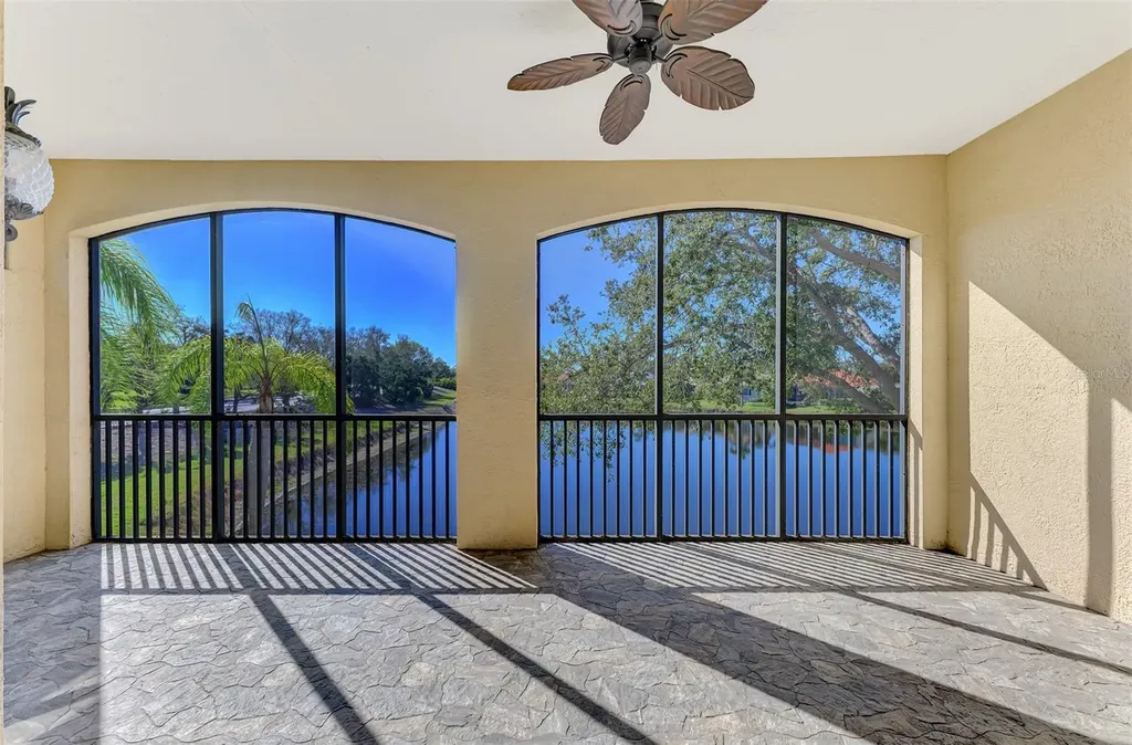 5242 Parisienne Place Sarasota FL 34238