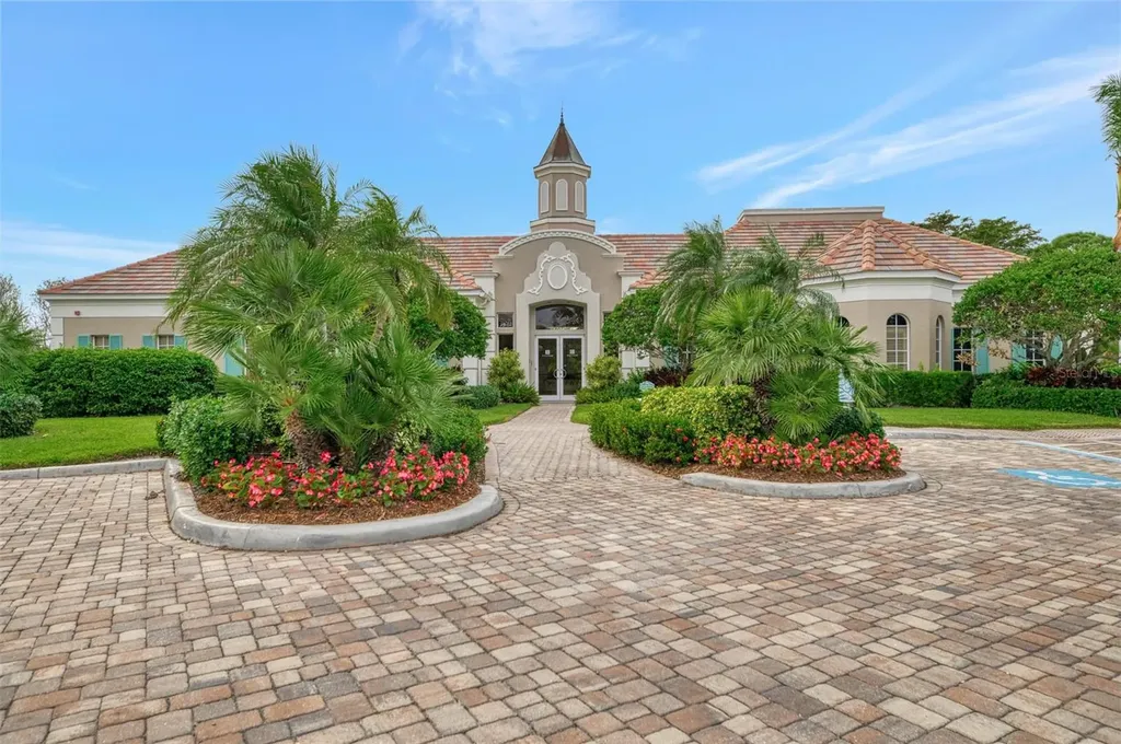 5242 Parisienne Place Sarasota FL 34238