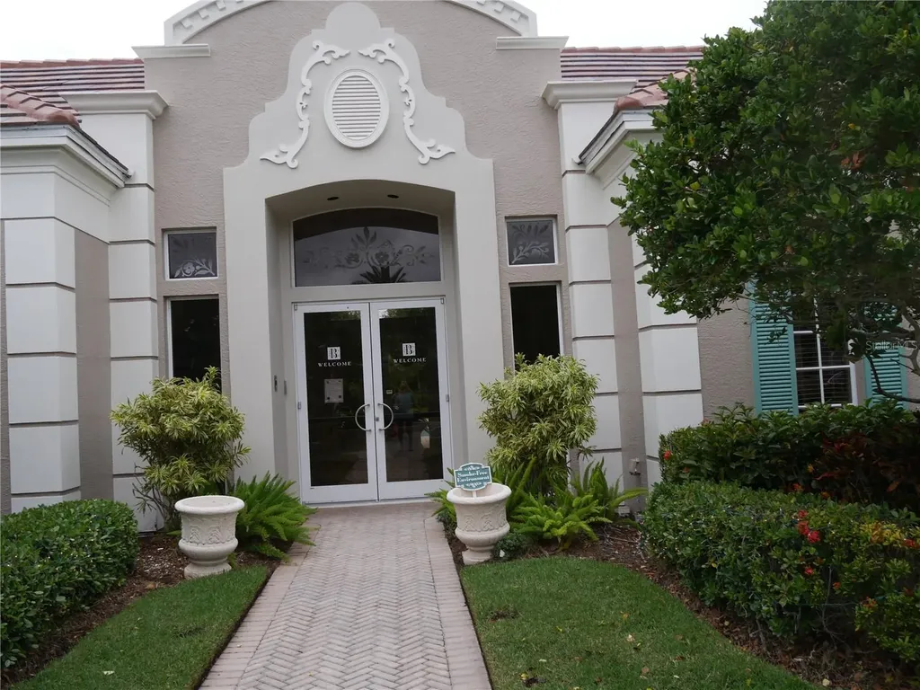 5242 Parisienne Place Sarasota FL 34238