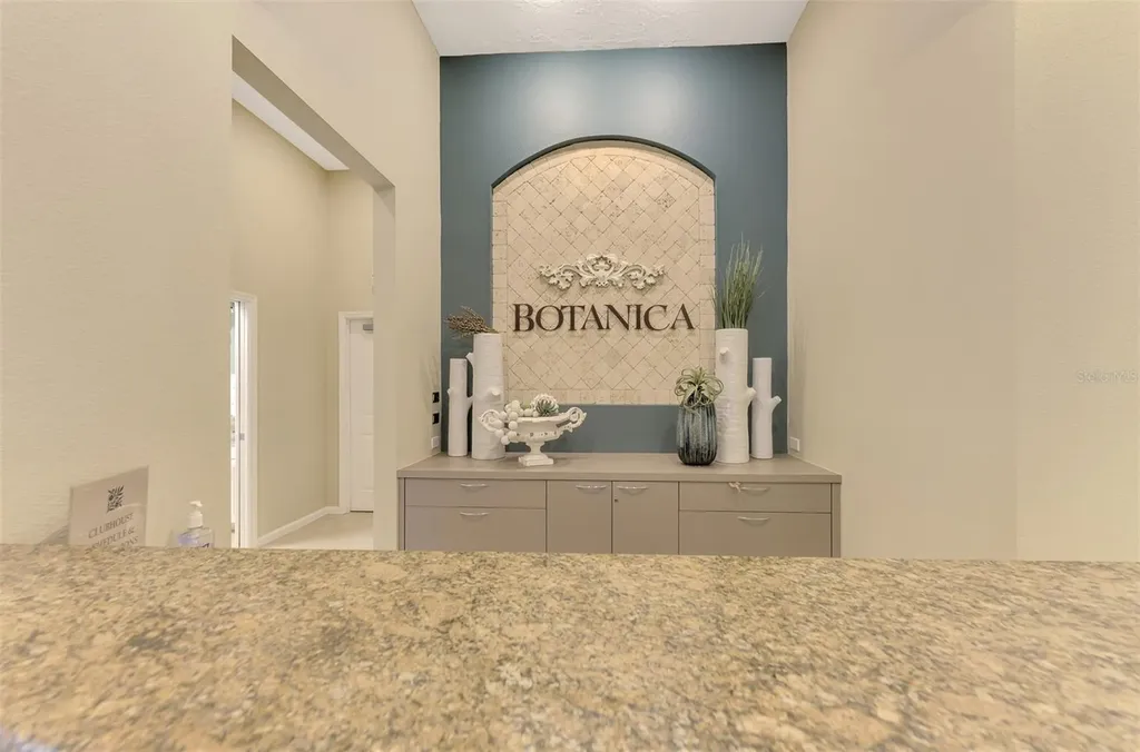 5242 Parisienne Place Sarasota FL 34238