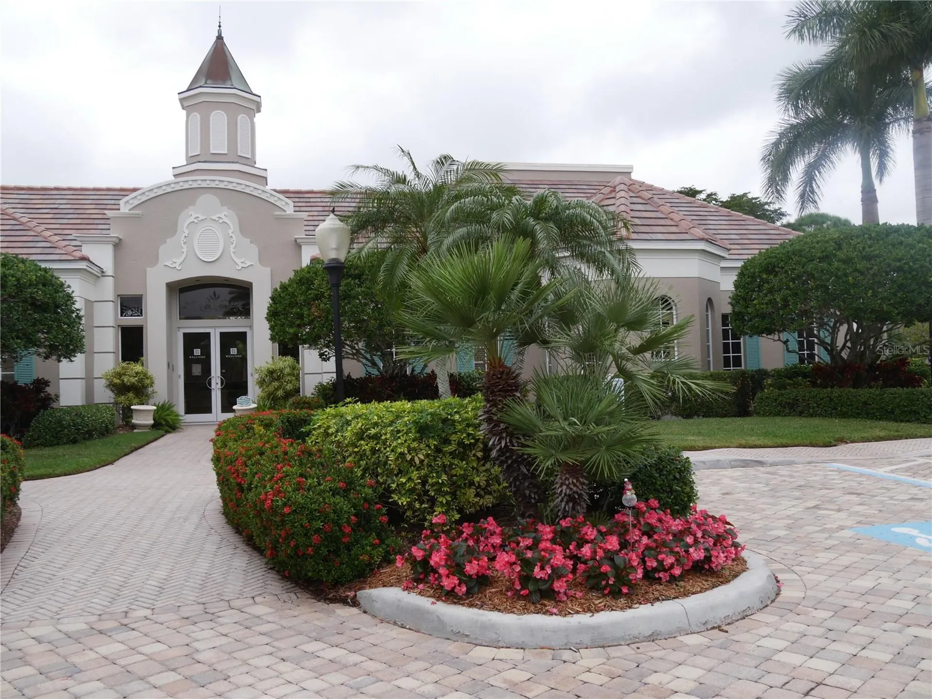 5242 Parisienne Place Sarasota FL 34238