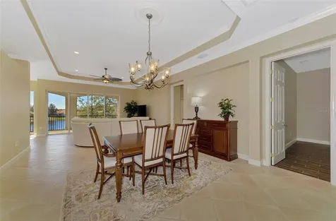 5242 Parisienne Place Sarasota FL 34238