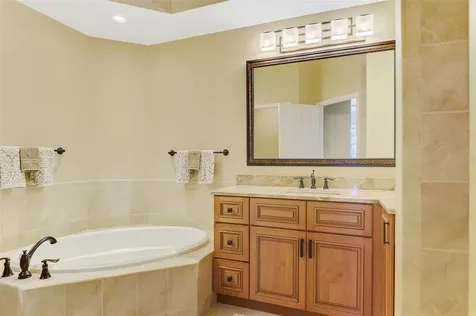 5242 Parisienne Place Sarasota FL 34238