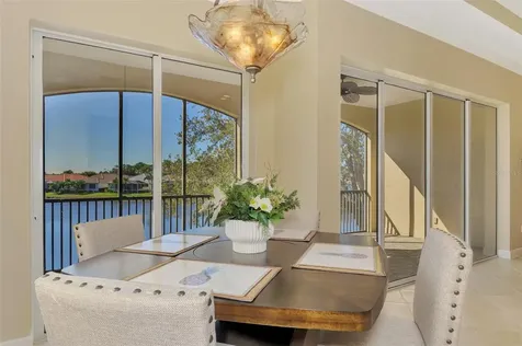 5242 Parisienne Place Sarasota FL 34238