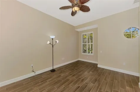 5242 Parisienne Place Sarasota FL 34238