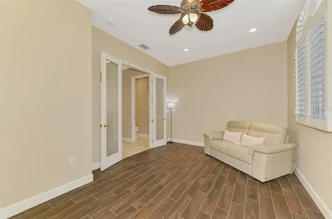 5242 Parisienne Place Sarasota FL 34238