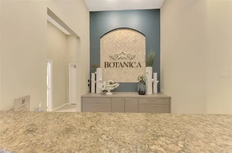 5242 Parisienne Place Sarasota FL 34238