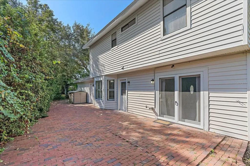 5766 Forester Pine Court Sarasota FL 34243