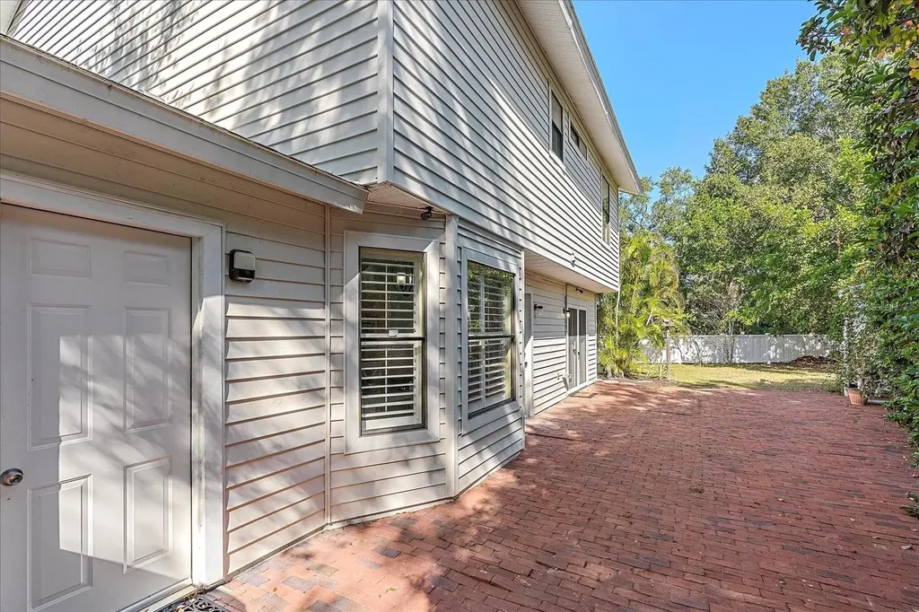 5766 Forester Pine Court Sarasota FL 34243
