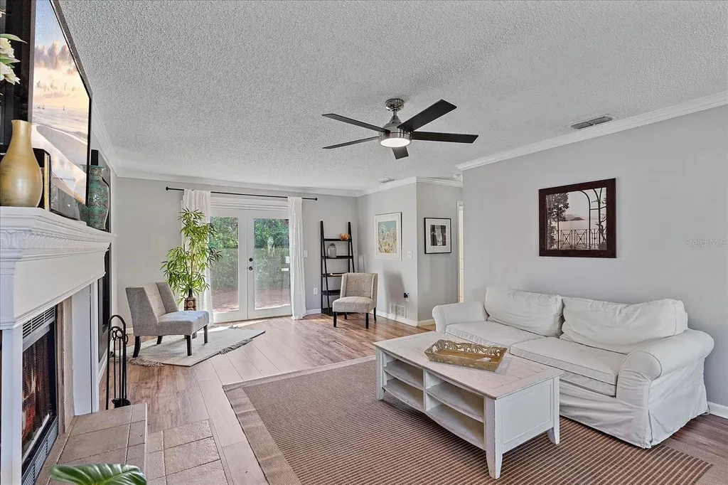 5766 Forester Pine Court Sarasota FL 34243