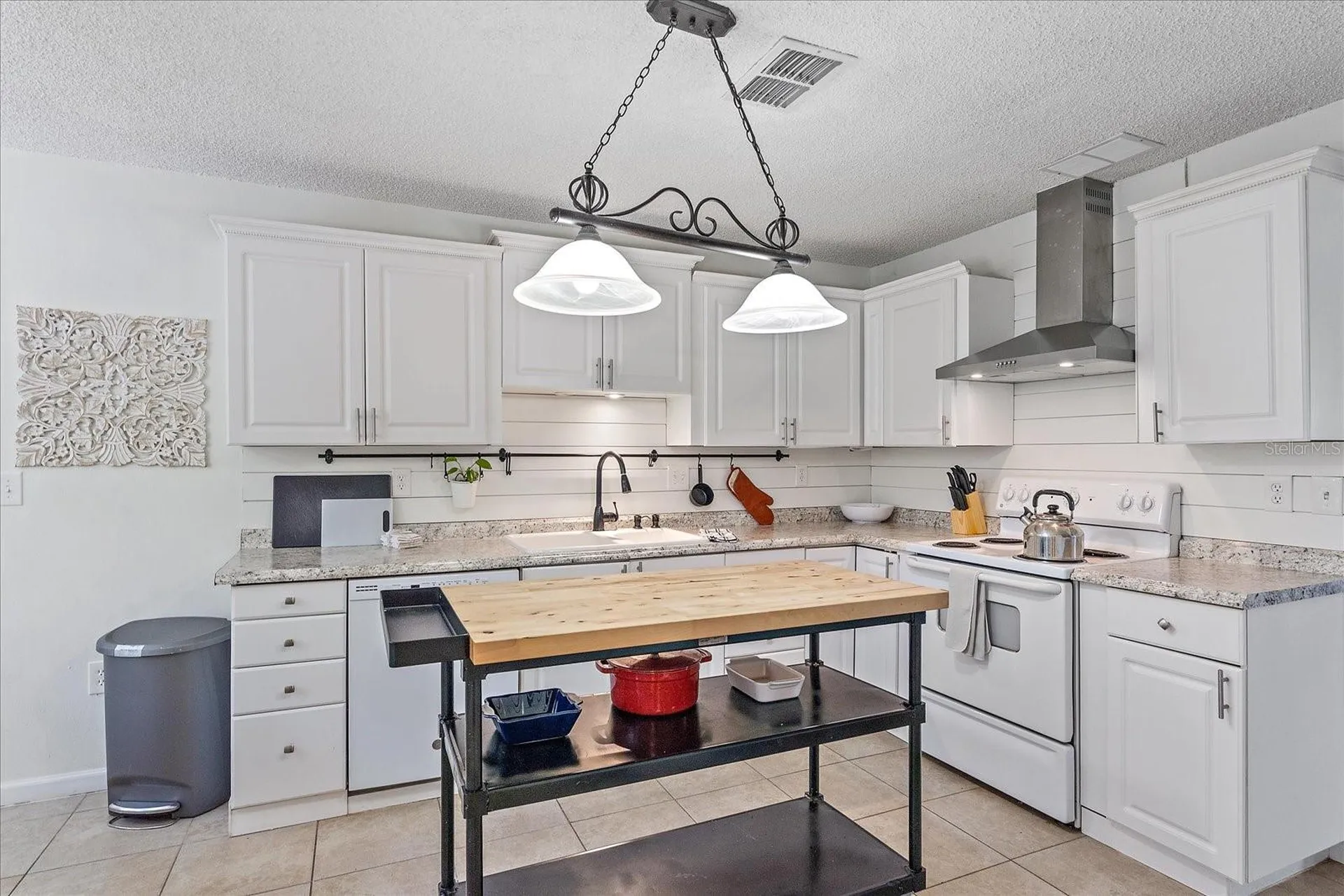 5766 Forester Pine Court Sarasota FL 34243