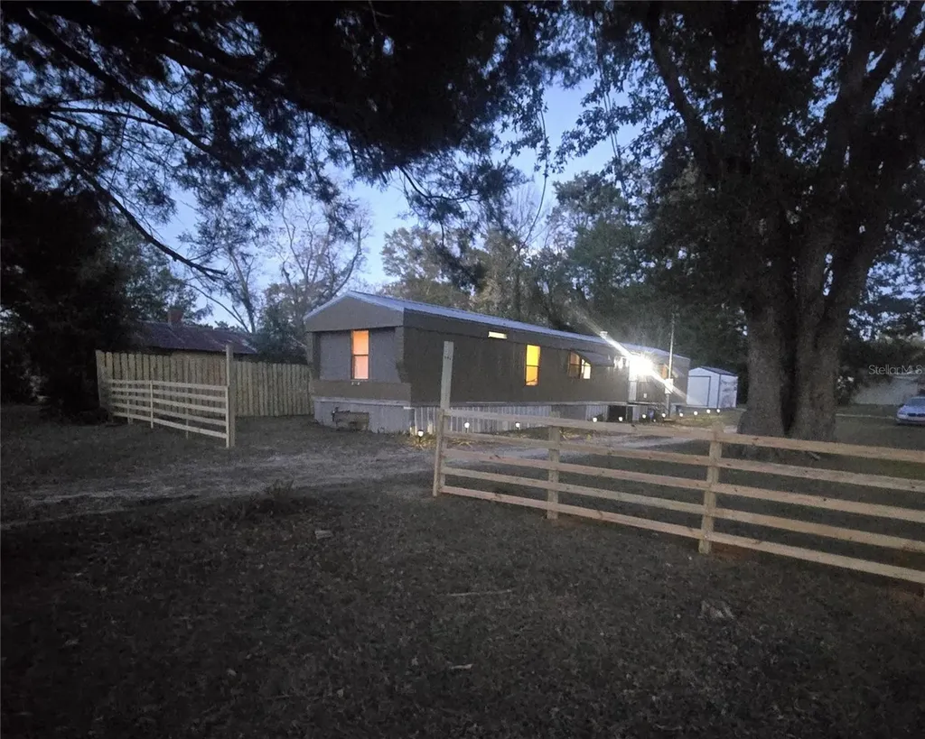 2820 Barnes Street Marianna FL 32448