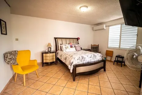 105 Bay View Calle Principal Catano PR 00962