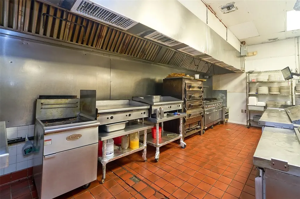 706 E Brandon Boulevard Brandon FL 33511