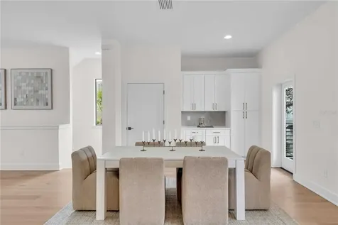 3002 W Platt Tampa FL 33609