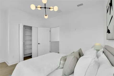 3002 W Platt Tampa FL 33609