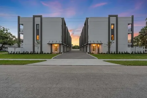 3002 W Platt Tampa FL 33609