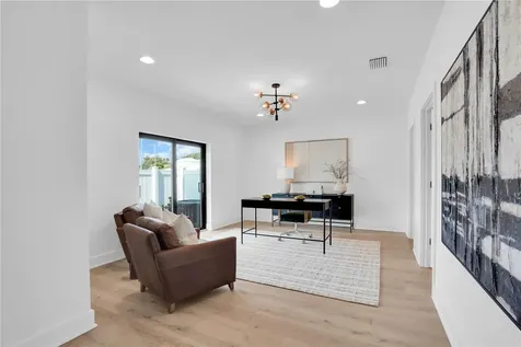 3002 W Platt Tampa FL 33609