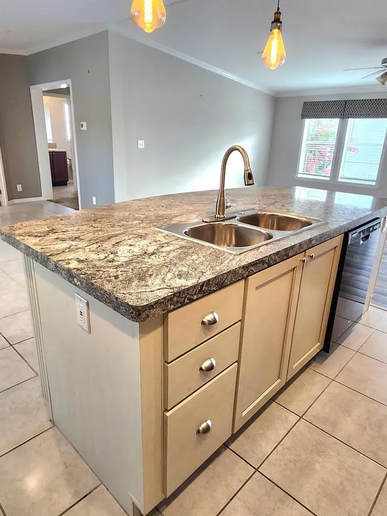 6505 Arizona Street Bradenton FL 34207