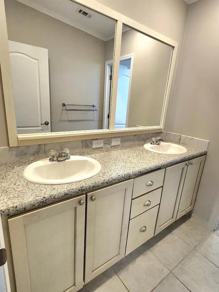 6505 Arizona Street Bradenton FL 34207