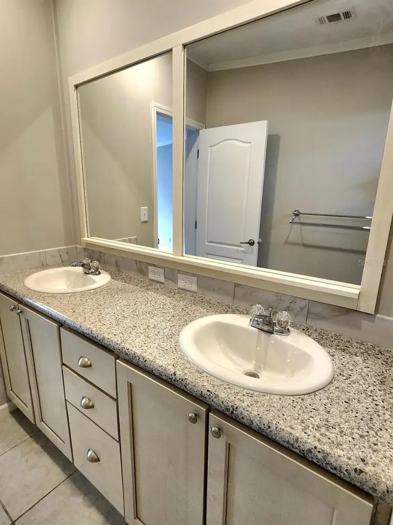 6505 Arizona Street Bradenton FL 34207