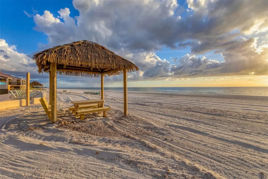 4621 Gulf Of Mexico Drive Longboat Key FL 34228
