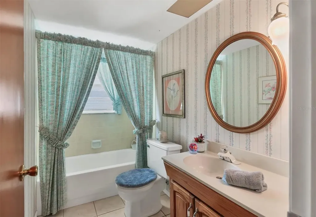 5307 18th Avenue W Bradenton FL 34209