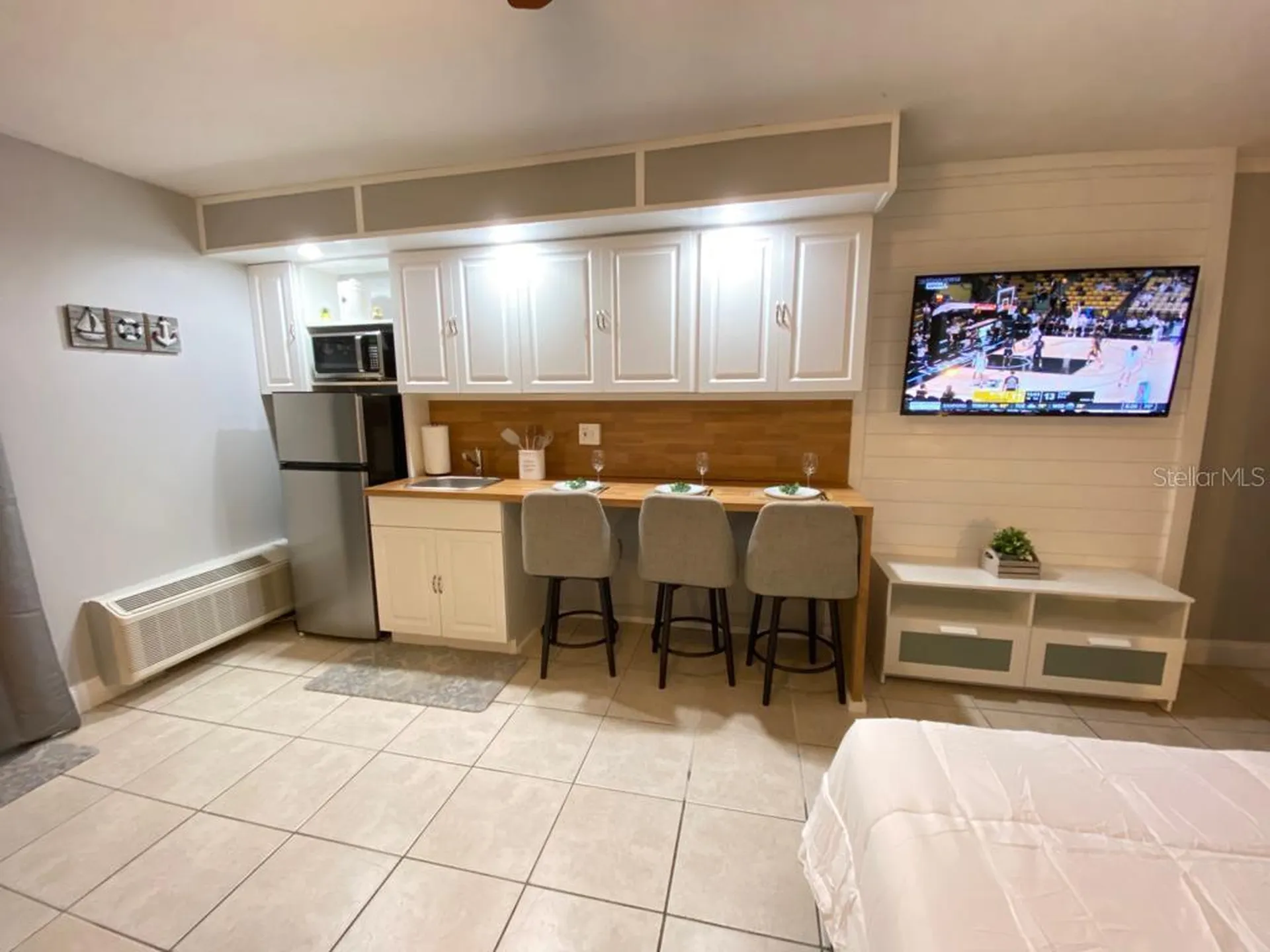 1233 S Atlantic Avenue Daytona Beach FL 32118