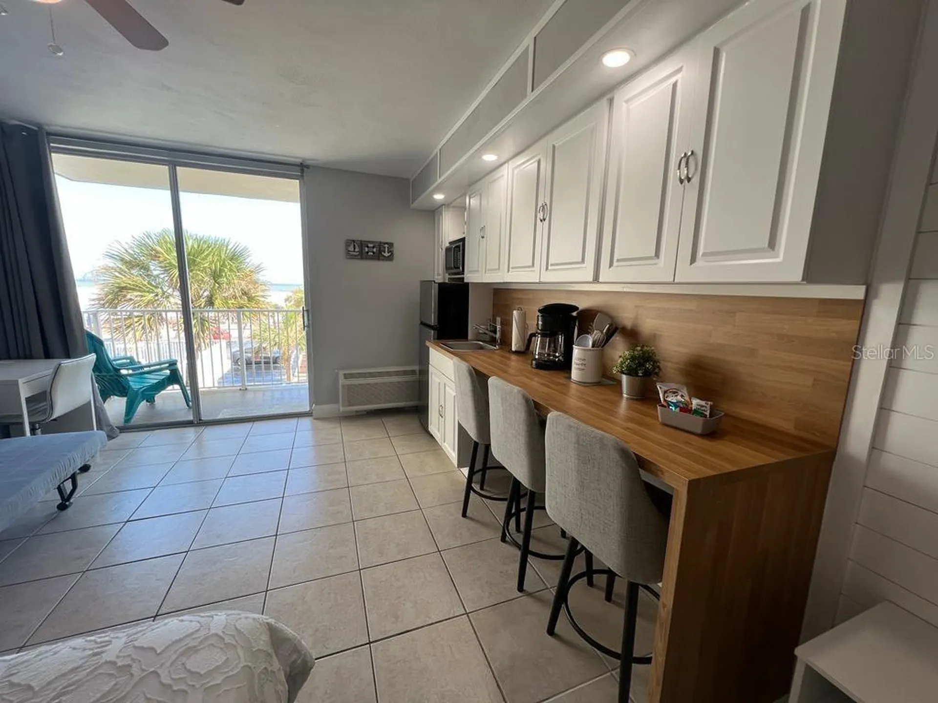 1233 S Atlantic Avenue Daytona Beach FL 32118