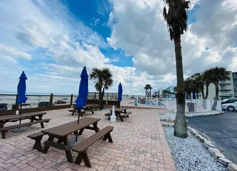 1233 S Atlantic Avenue Daytona Beach FL 32118