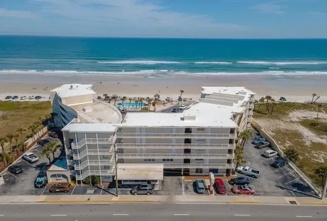 1233 S Atlantic Avenue Daytona Beach FL 32118