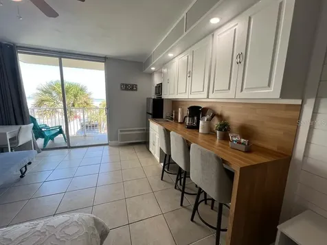 1233 S Atlantic Avenue Daytona Beach FL 32118