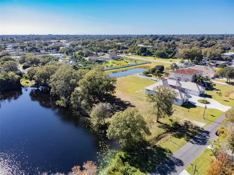 5750 60th Avenue N St Petersburg FL 33709