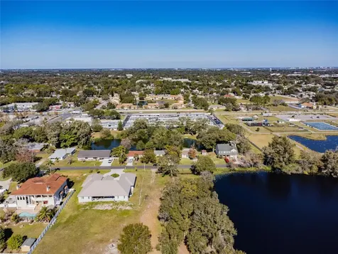 5750 60th Avenue N St Petersburg FL 33709