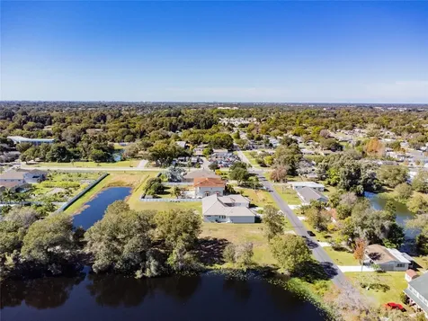 5750 60th Avenue N St Petersburg FL 33709