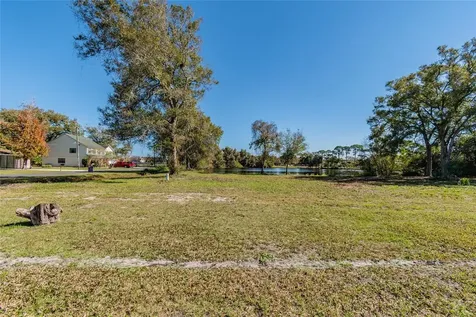 5750 60th Avenue N St Petersburg FL 33709