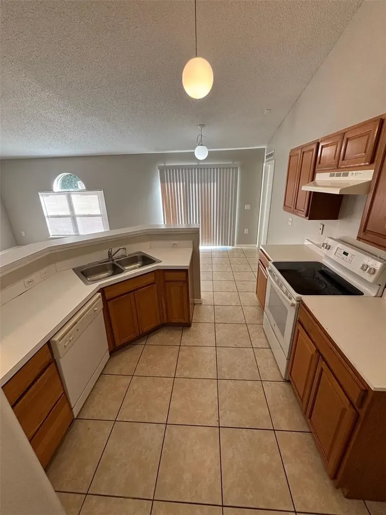 1613 Sail Drive Poinciana FL 34759