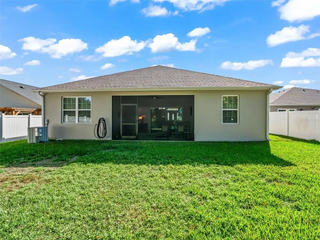 4791 NE 125th Loop Oxford FL 34484