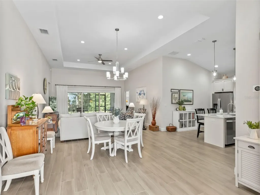 4791 NE 125th Loop Oxford FL 34484